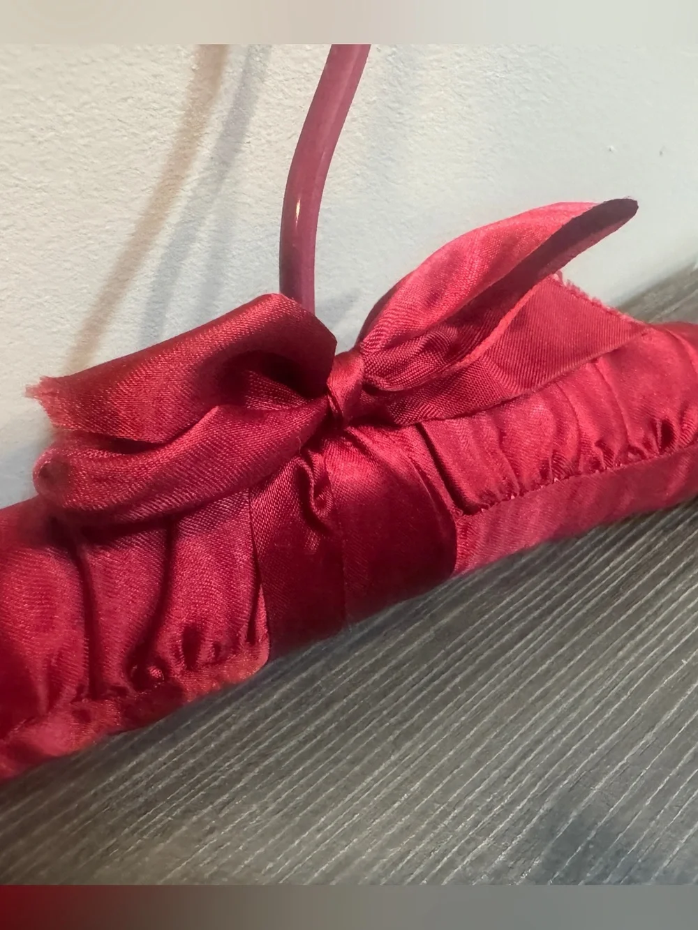 Padded Satin Hanger with Bow - Deep Pink
